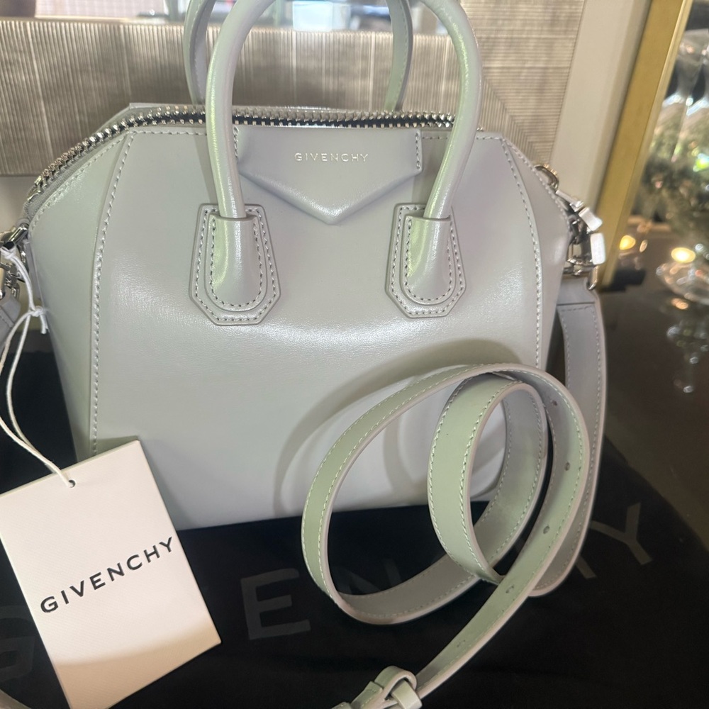Givenchy Antigona Mini - Picture 13 of 14